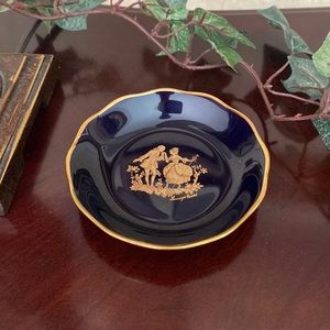 "Limoges - Castel" - small porcelain dish in cobalt blue and gold